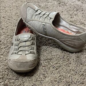 Skechers Women's Taupe Sneakers